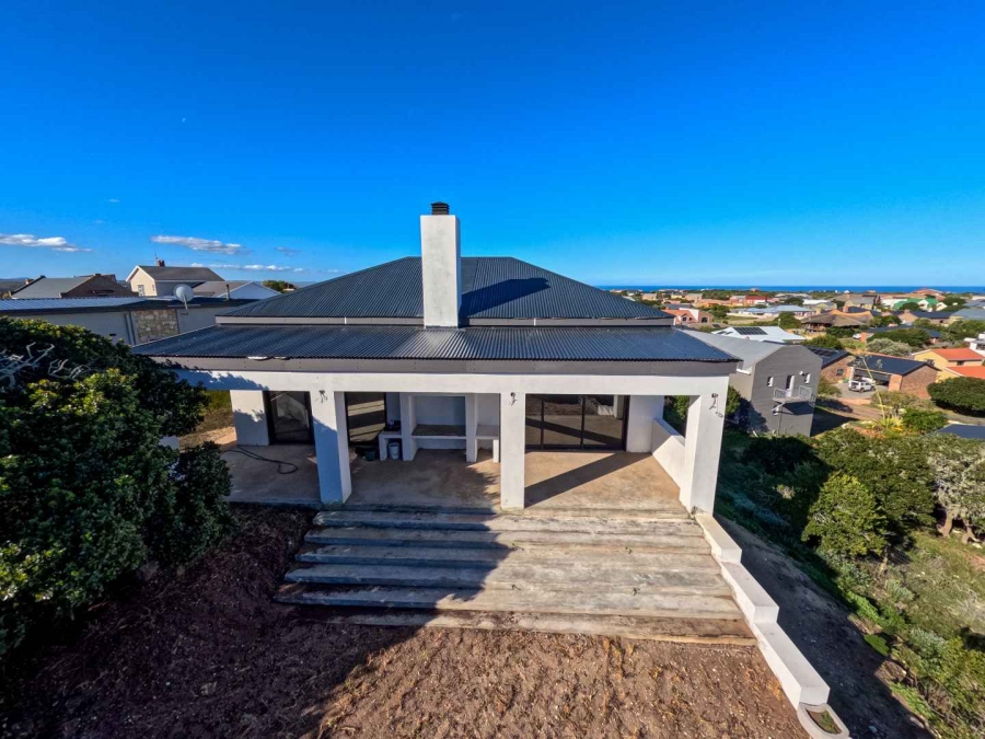 4 Bedroom Property for Sale in Stilbaai Wes Western Cape